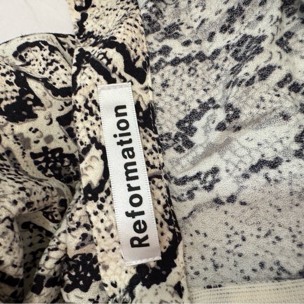 Reformation Snake Print Midi Skirt size 0 - Picture 4 of 6